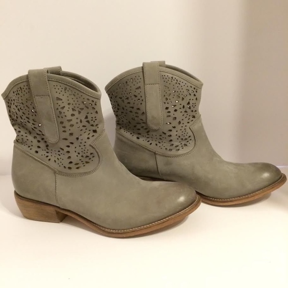 Sundance Shoes - Sundance Lazer Cut Leather Boots 11
